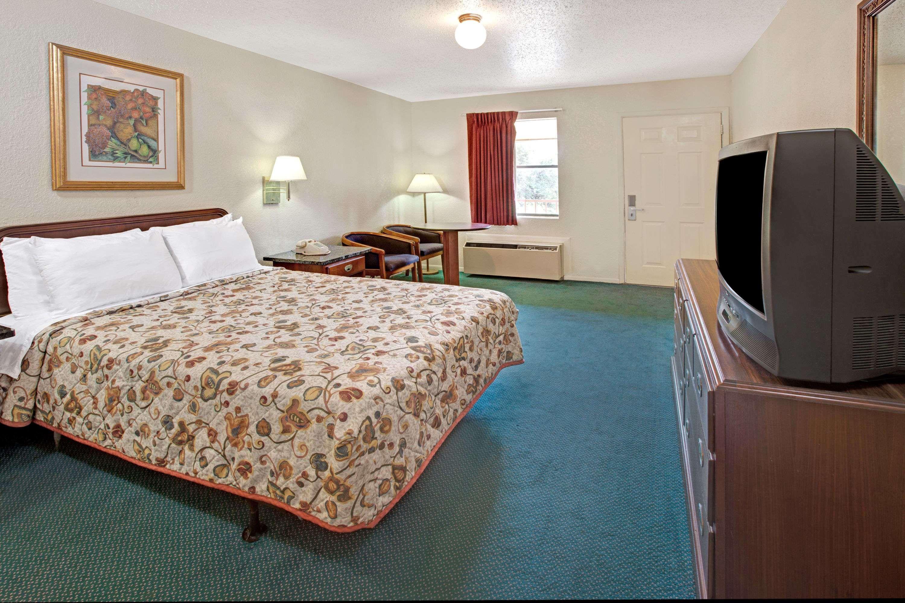 Knights Inn Houston Hobby Airport Екстер'єр фото
